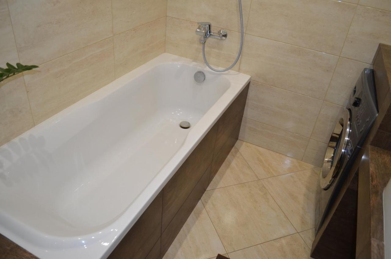 ריבנה Apartment On Getmana Vigovskogo 49 מראה חיצוני תמונה